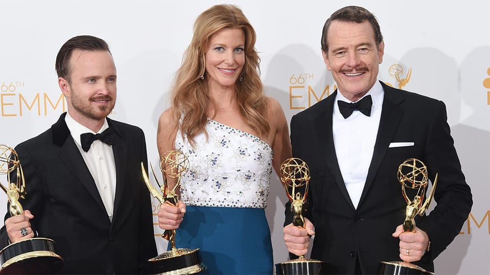 Capa - “Breaking Bad” arremata 5 estatuetas e é principal premiado do Emmy
